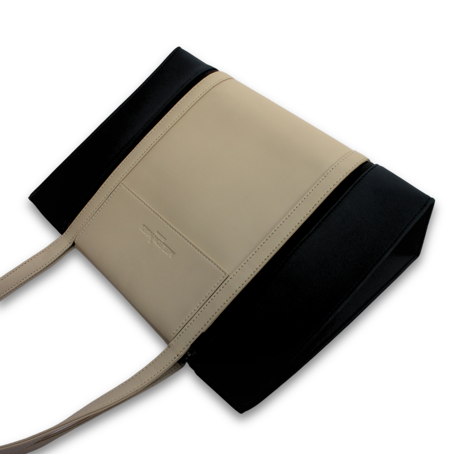 VANILLA MOUSSE X BLACK PANELS